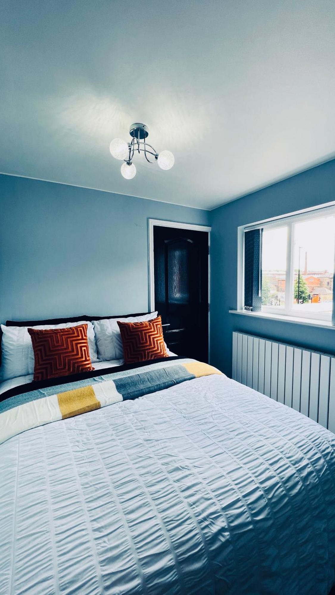 Deluxe 2 Bedroom Apartment Шефилд Экстерьер фото